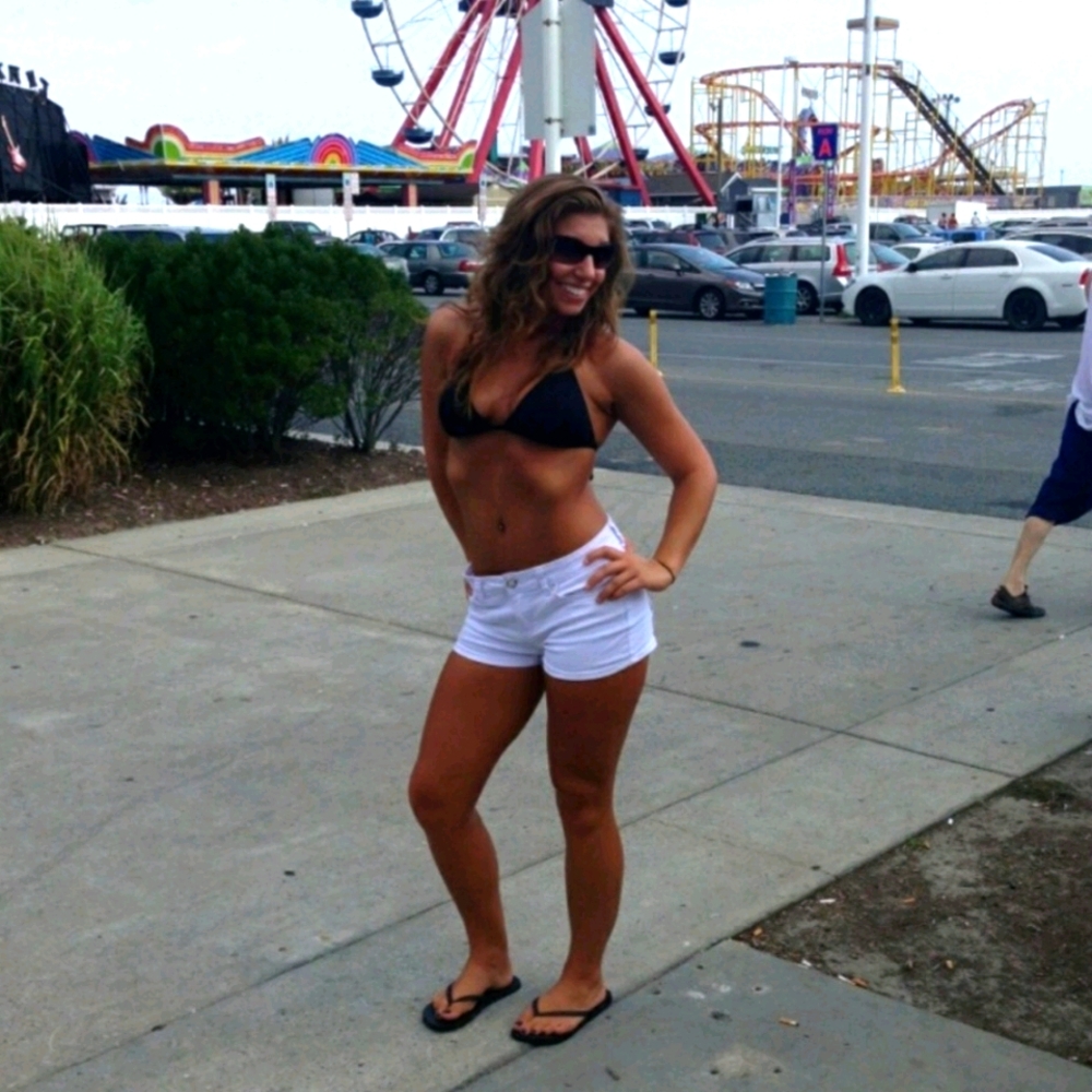 Bebe white shorts 🌞